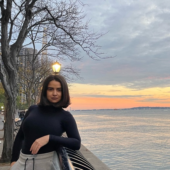 Meet your Posher, Annaheidi - Picture 1 of 1